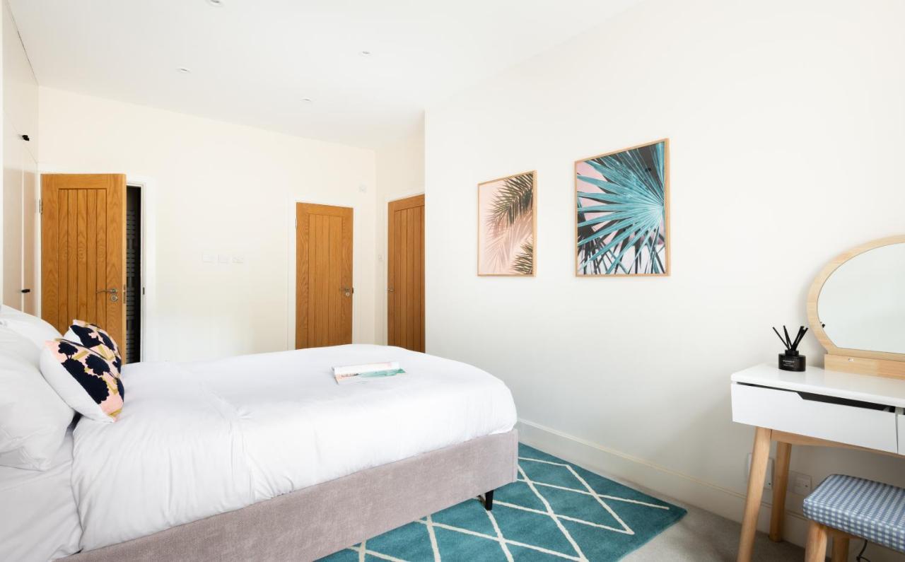 Apartament The Chelsea Arms - Bright 3Bdr With Garden & Private Parking Londyn Zewnętrze zdjęcie