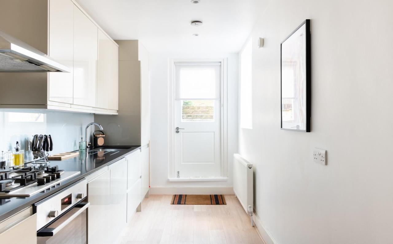 Apartament The Chelsea Arms - Bright 3Bdr With Garden & Private Parking Londyn Zewnętrze zdjęcie